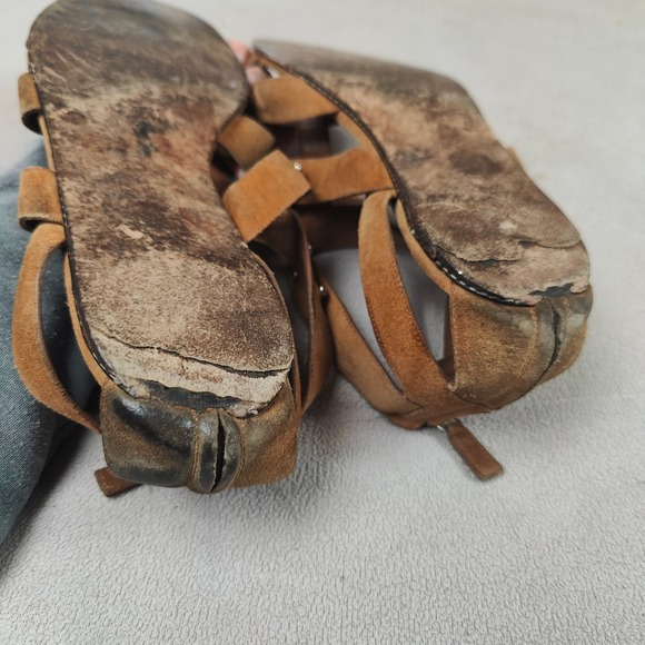 Gucci Sigourney Sandals Womens 39 9 Brown Leather Studded Gladiator FLAWED - Picture 11 of 13